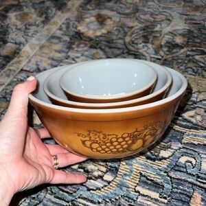 Pyrex Vintage Brown Mixing Bowls Set of 3